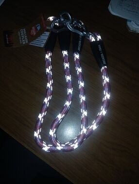 Arcadia Trail Reflective Dog Leash - Burgundy & White Rope